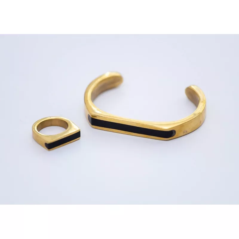 Gili bangle and ring