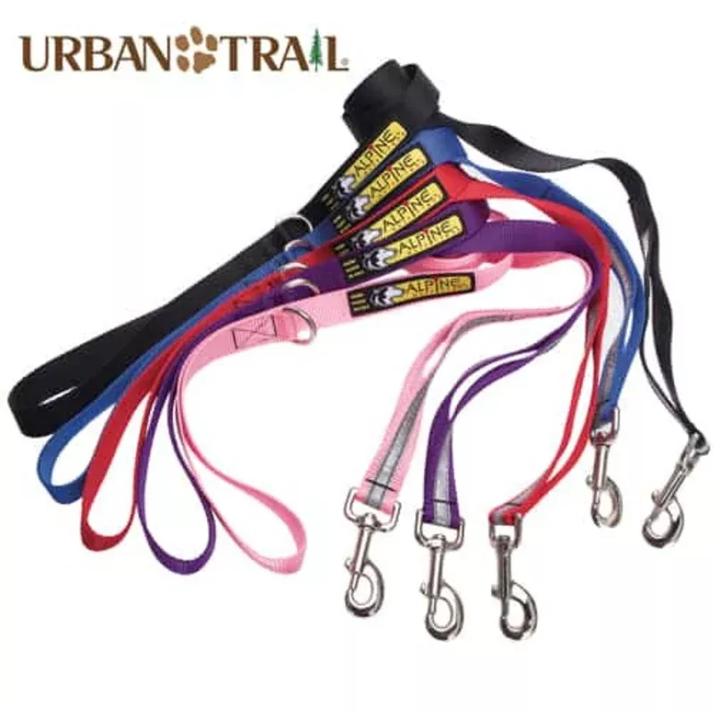 Urban Trail 5′ Walking Leash w/Traffic Handle, Reflective Band and Accessory Ring